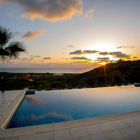 Villa Blue Jadeite Пейя Экстерьер фото